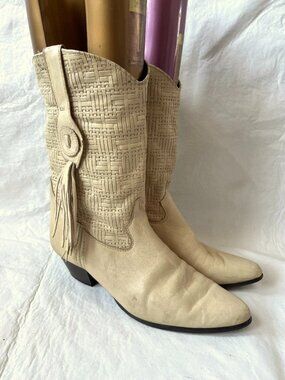 Vintage western boots Laredo cream leather basket weave womens 10 almond toe